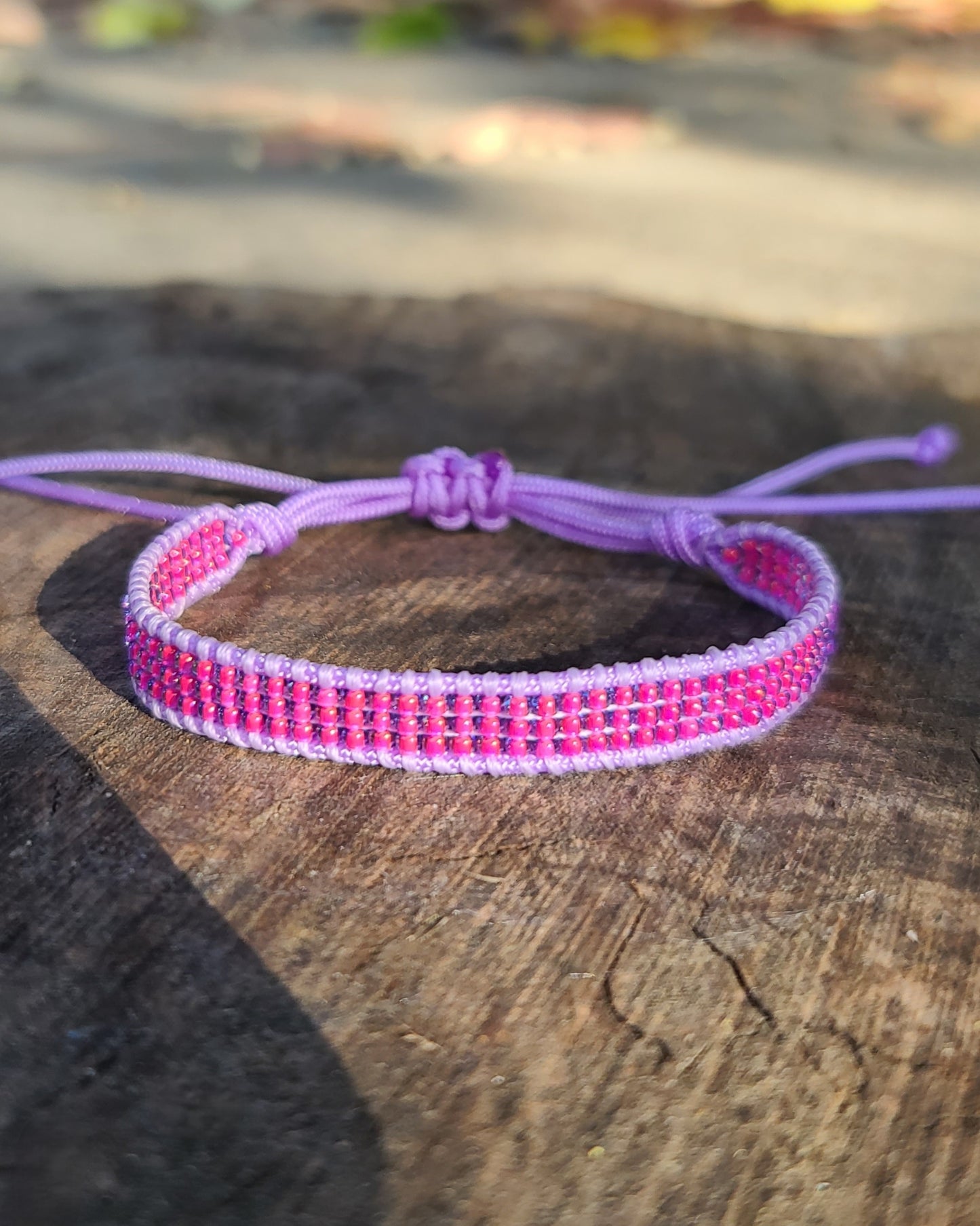 beaded lilac pink bracelet Calitrendz UV reactive black light Calitrendz by Tiffany Creek